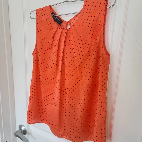 Blouse - Picture 2 of 3